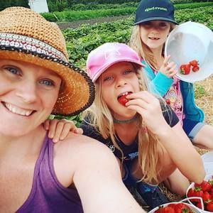 Meet your Posher, Becky